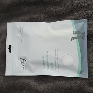 Maternity compression socks